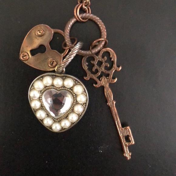 3 Piece Necklace - Picture 2 of 5